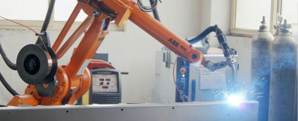 机器人焊接在钣金加工领域的优势有哪些？-亚美体育·(中国)有限公司官网
